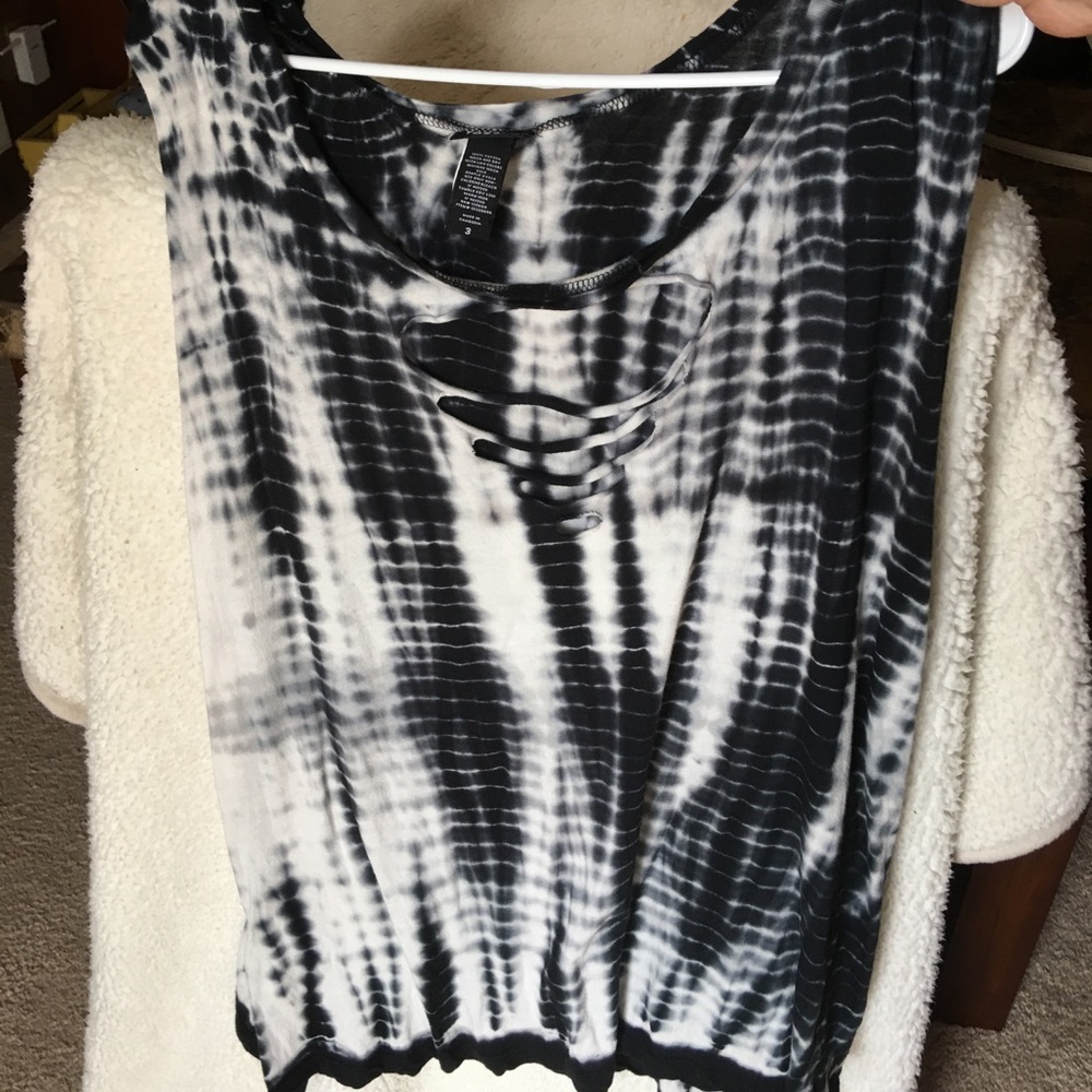 Black and white tie dye tunic tank